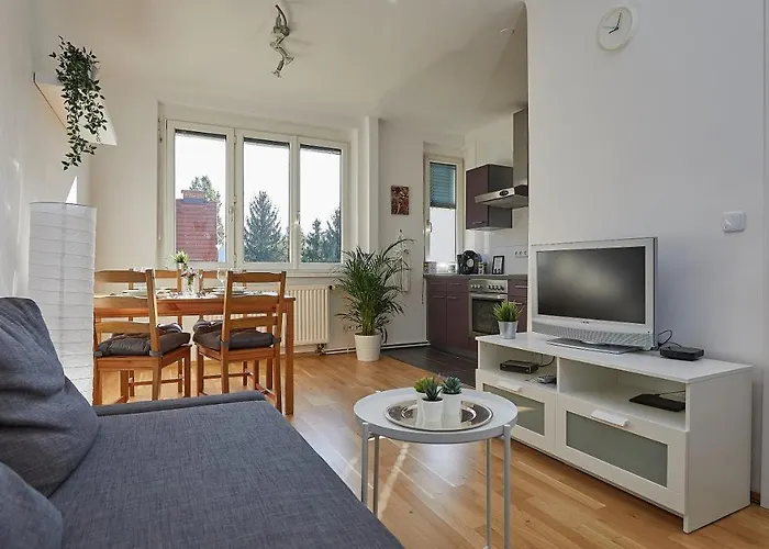 Gemuetliches In Zentraler Lage Апартаменты Грац